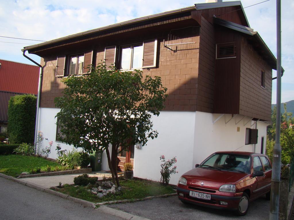 Apartments Maroflin Crni Lug Exterior foto